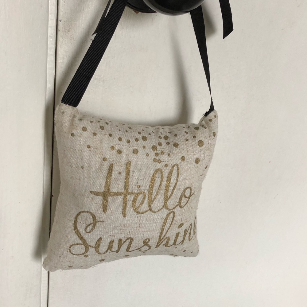 Door knob pillow hanger